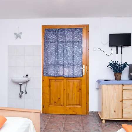 Bence Nyaraló Tiszabábolna